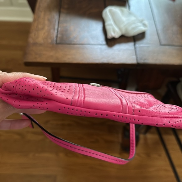 Coach wristlet - Picture 9 of 9